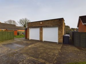 Double Garage & Workshop- click for photo gallery
